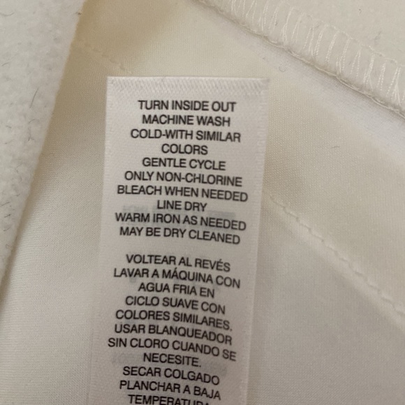 WHBM 14 winter white fully lined skit. - Picture 5 of 6